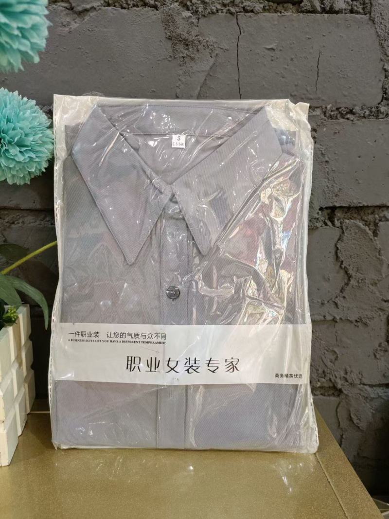 精品女士职业衬衫。
