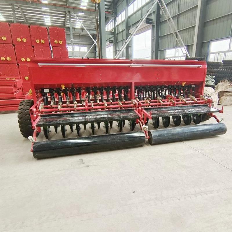 牵引式小麦播种施肥一体机机小麦种植机圆盘式小麦播种机