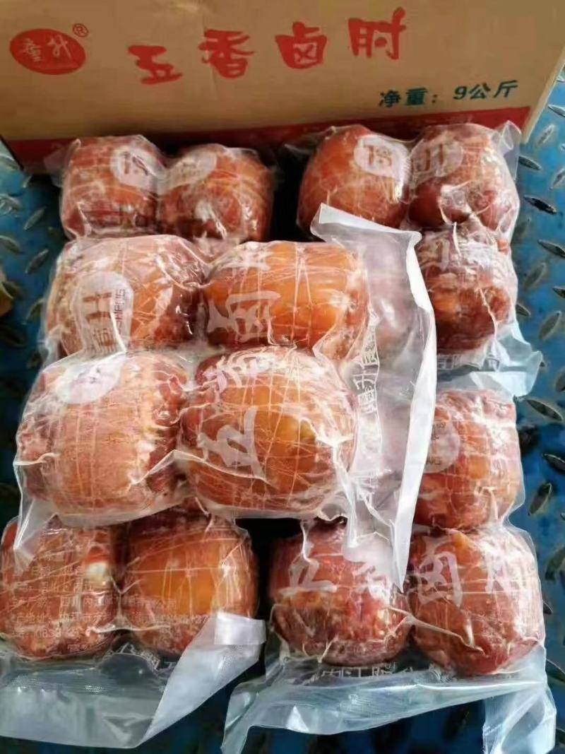 肘子肉十成熟开袋即食，五香口味。真空包装，适合卤肉店。
