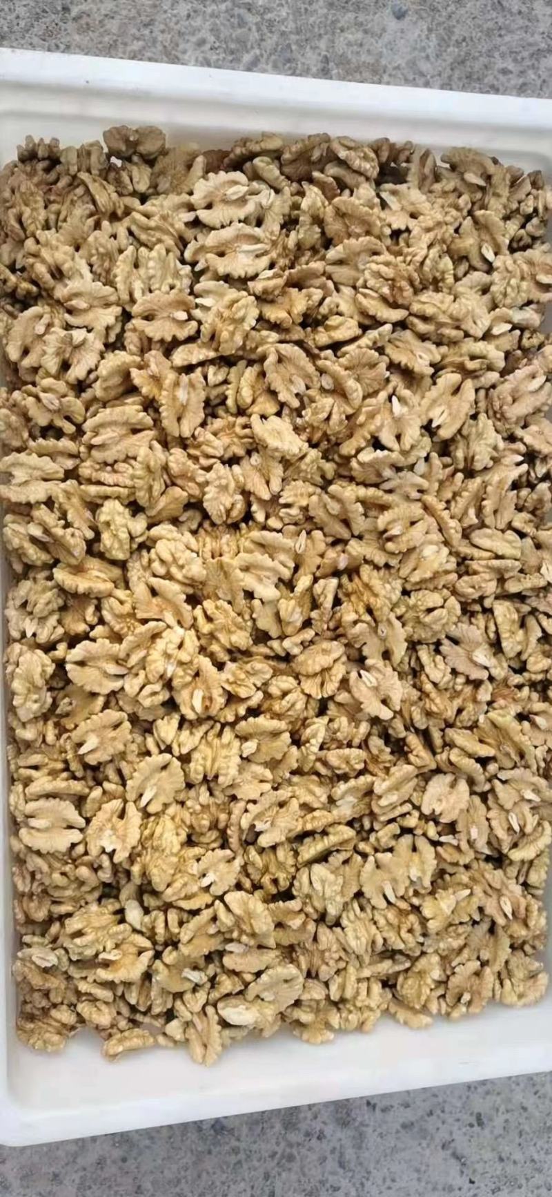 新疆和田薄皮核桃核桃仁，绿色食品每个人的选择！