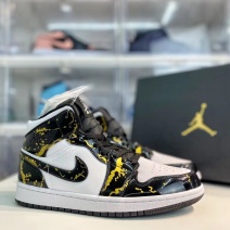 AirJordan1Mid