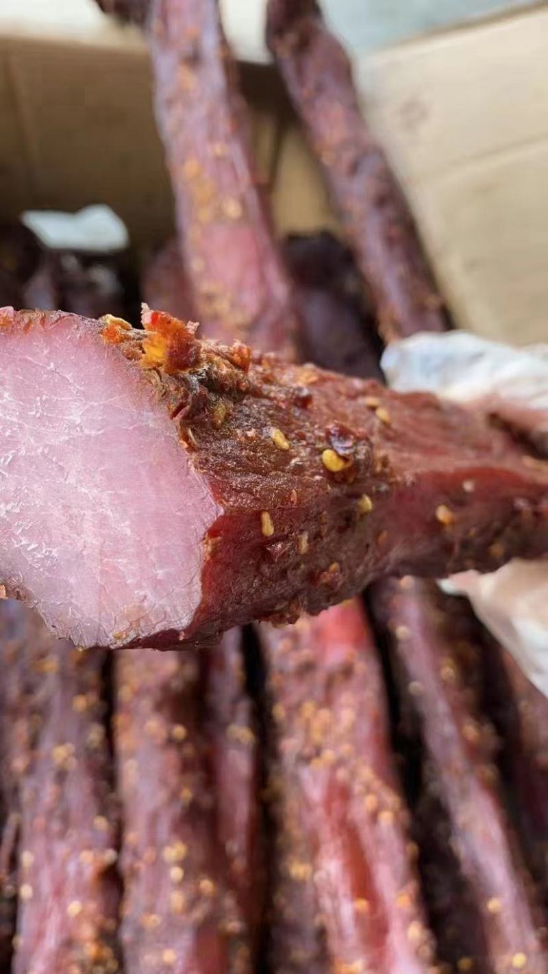 里脊大块肉，麻辣五香两个味，一件70斤，地摊展会热卖一手