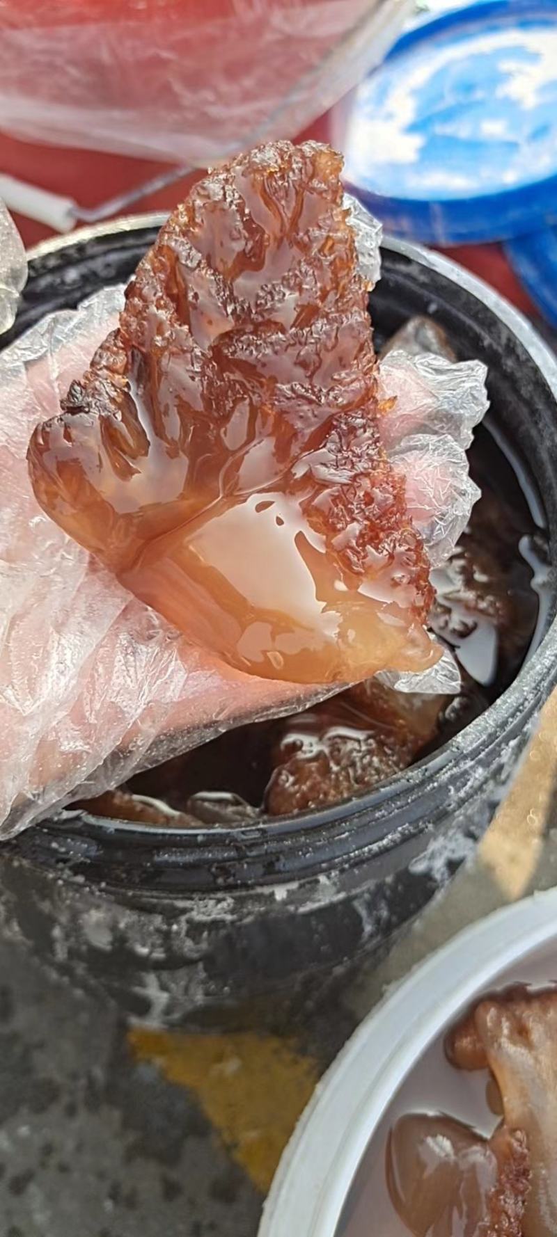 海蜇角，硬度好，桶装的，清脆爽口好吃！一桶净8斤