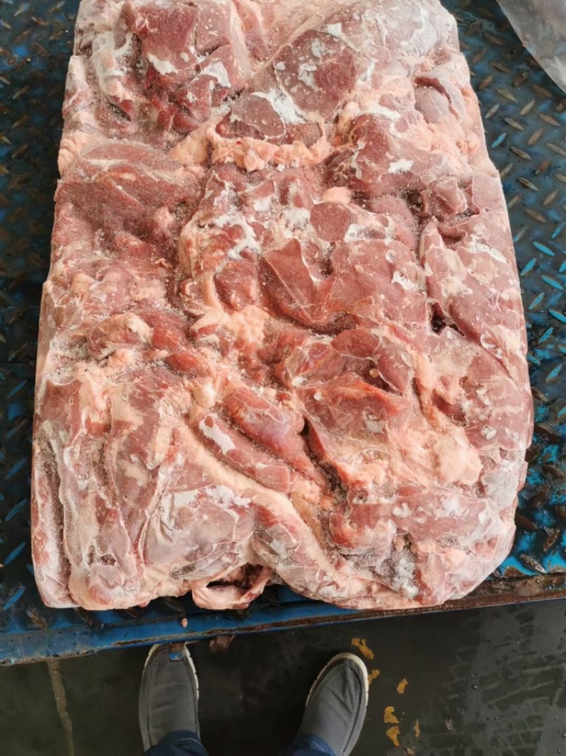 羔羊肉板，24一斤，50斤定装，前后腿肉混装