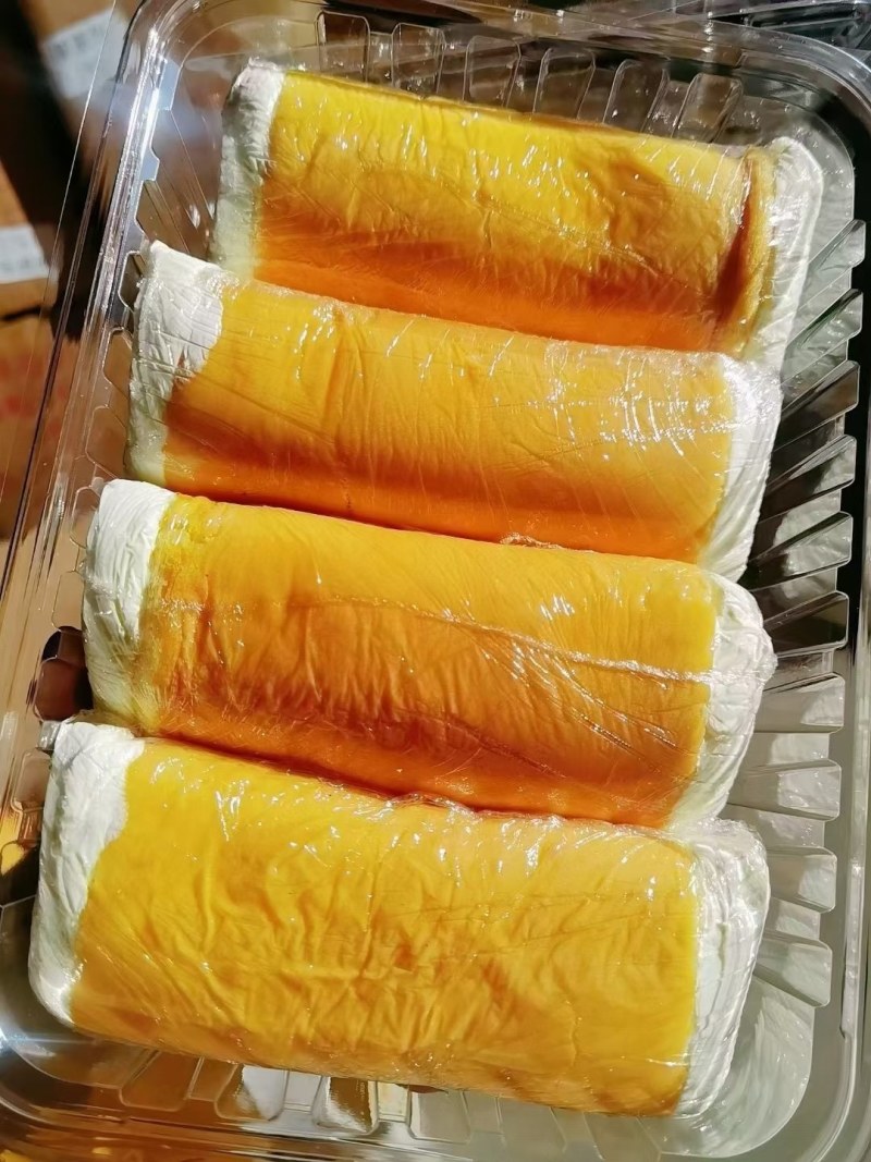 奶油蛋糕卷，一盒4卷，一箱12盒