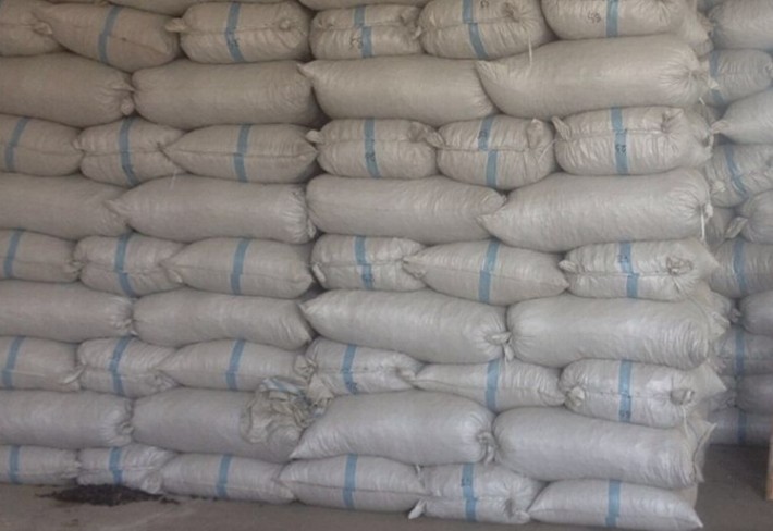 秋木耳原料分级现场