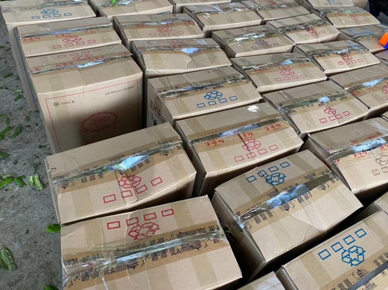 尖椒精品和酱菜厂里面的价格美丽，