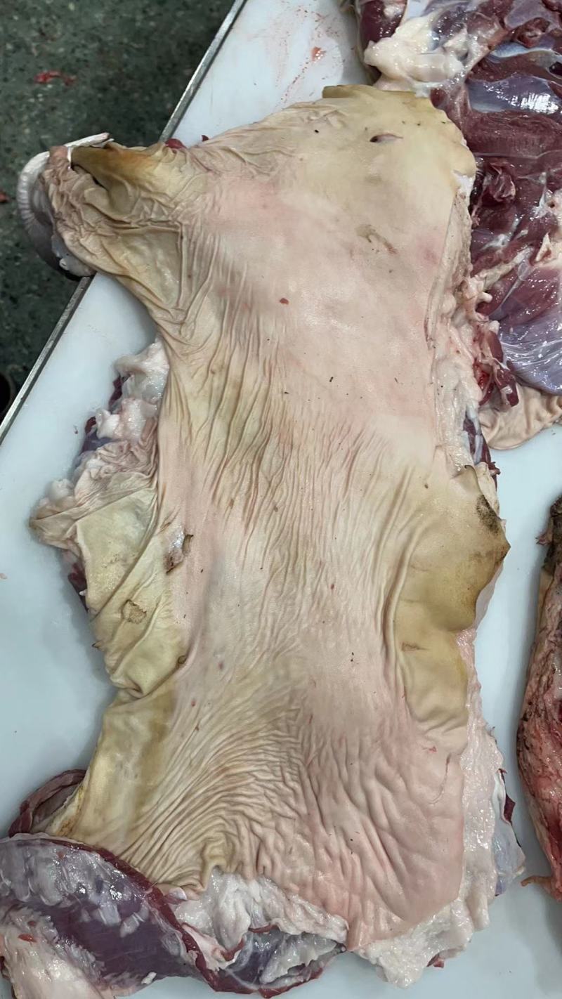 带皮羔羊肉，厂家直销，质量有保证，一手货源。