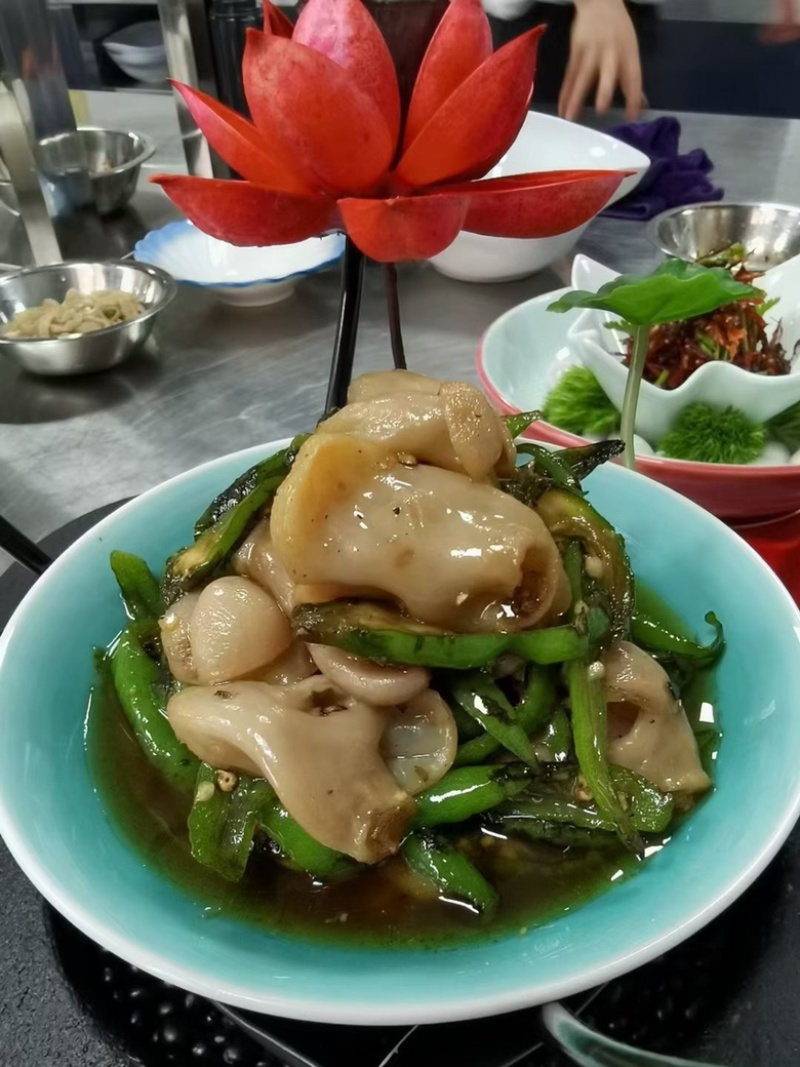 纯干货巴沙鱼肚，1件2板，净重20斤一件。