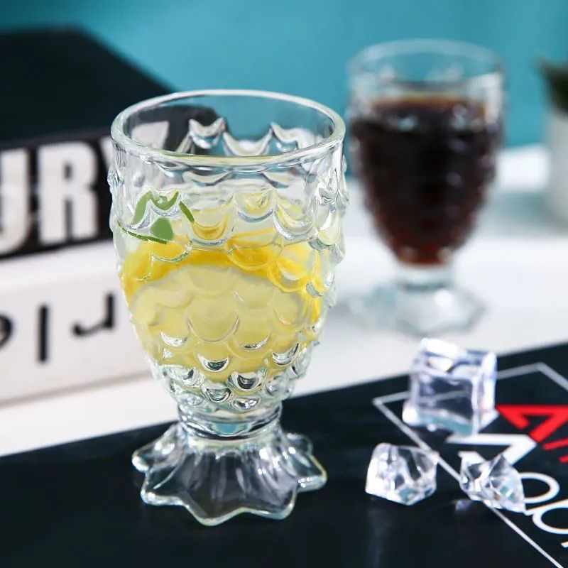 创意浮雕美人鱼玻璃杯鱼鳞家用高脚透明红酒杯子可爱果汁水