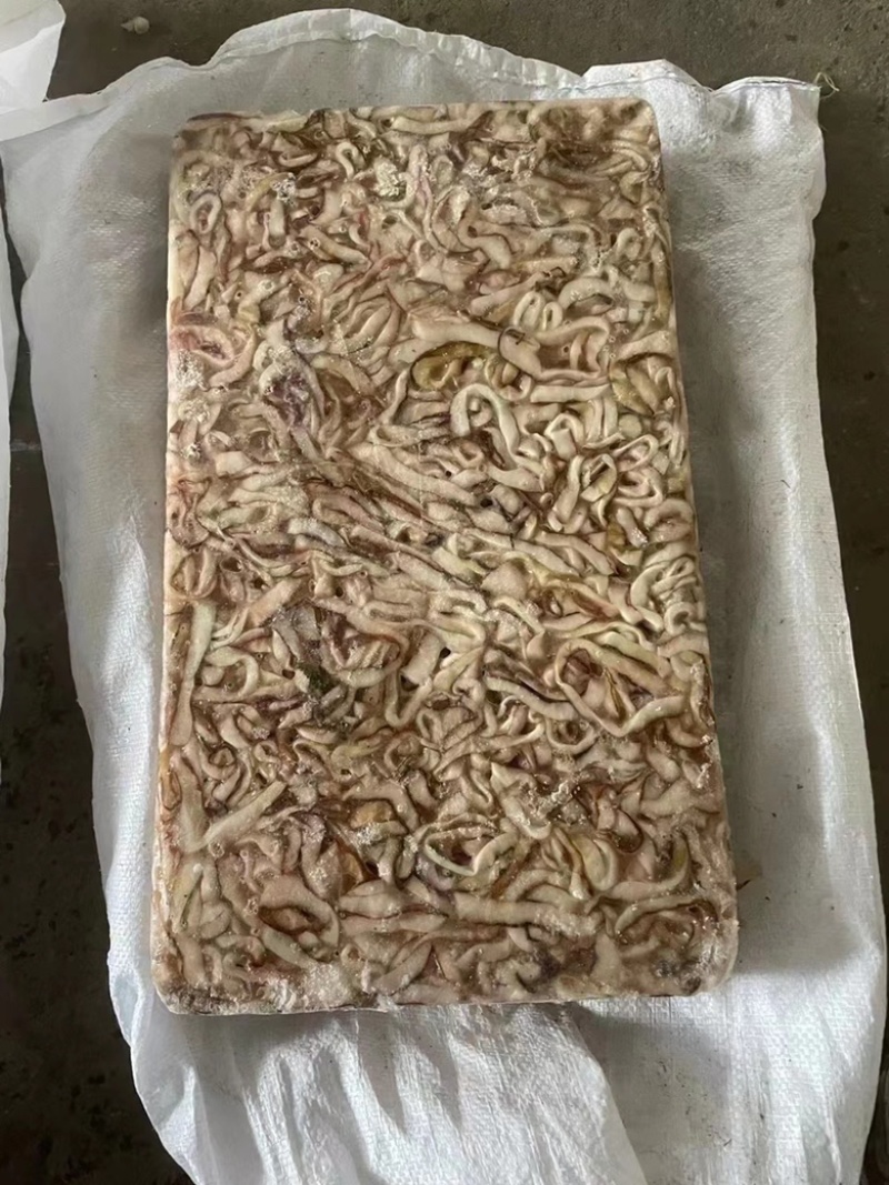 秘鲁口边