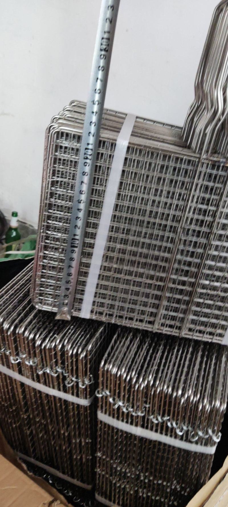 不锈钢烧烤用具，烧烤夹，小方格型号，结实耐用，做工好。