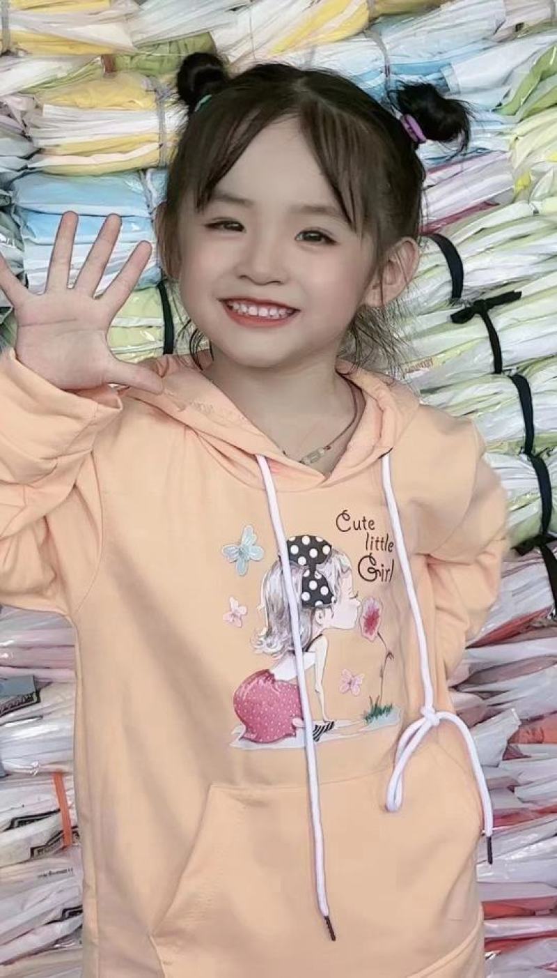 儿童卫衣从3岁到10岁刚收回来几千件全清2块