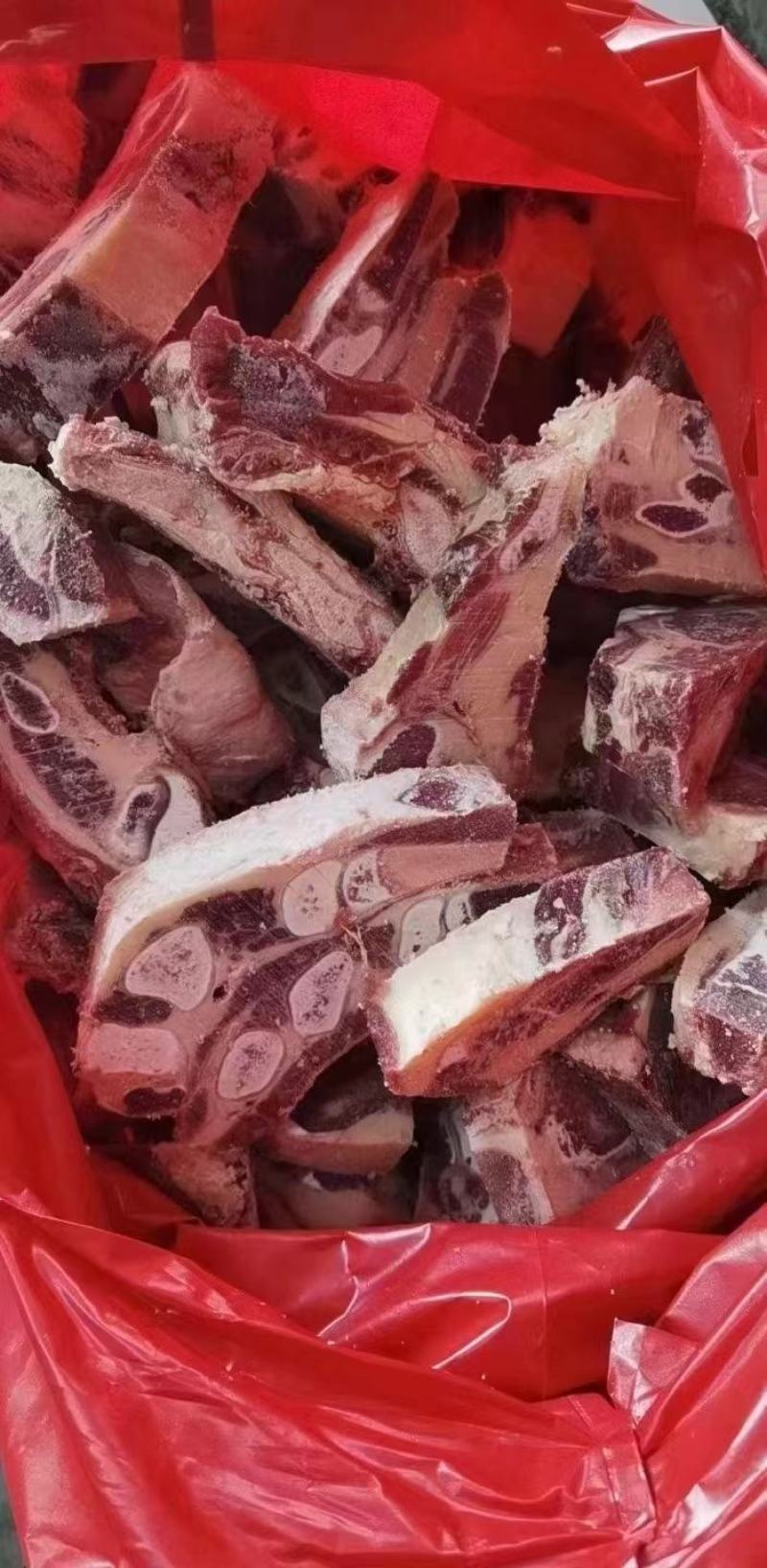 牛胸骨现货，可卤炖红烧，价格美丽，欢迎咨询，非诚勿扰！！