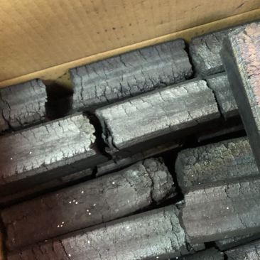 大量供应高温竹炭烧烤碳厂价出货量大可定制包装