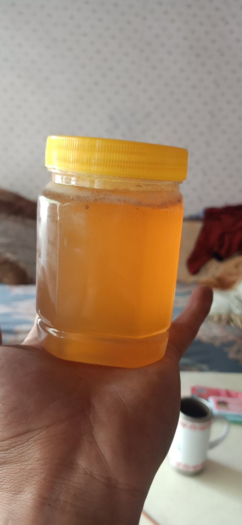 土蜂蜜自己喂养的土蜂蜜需要的老板朋友可以联系我