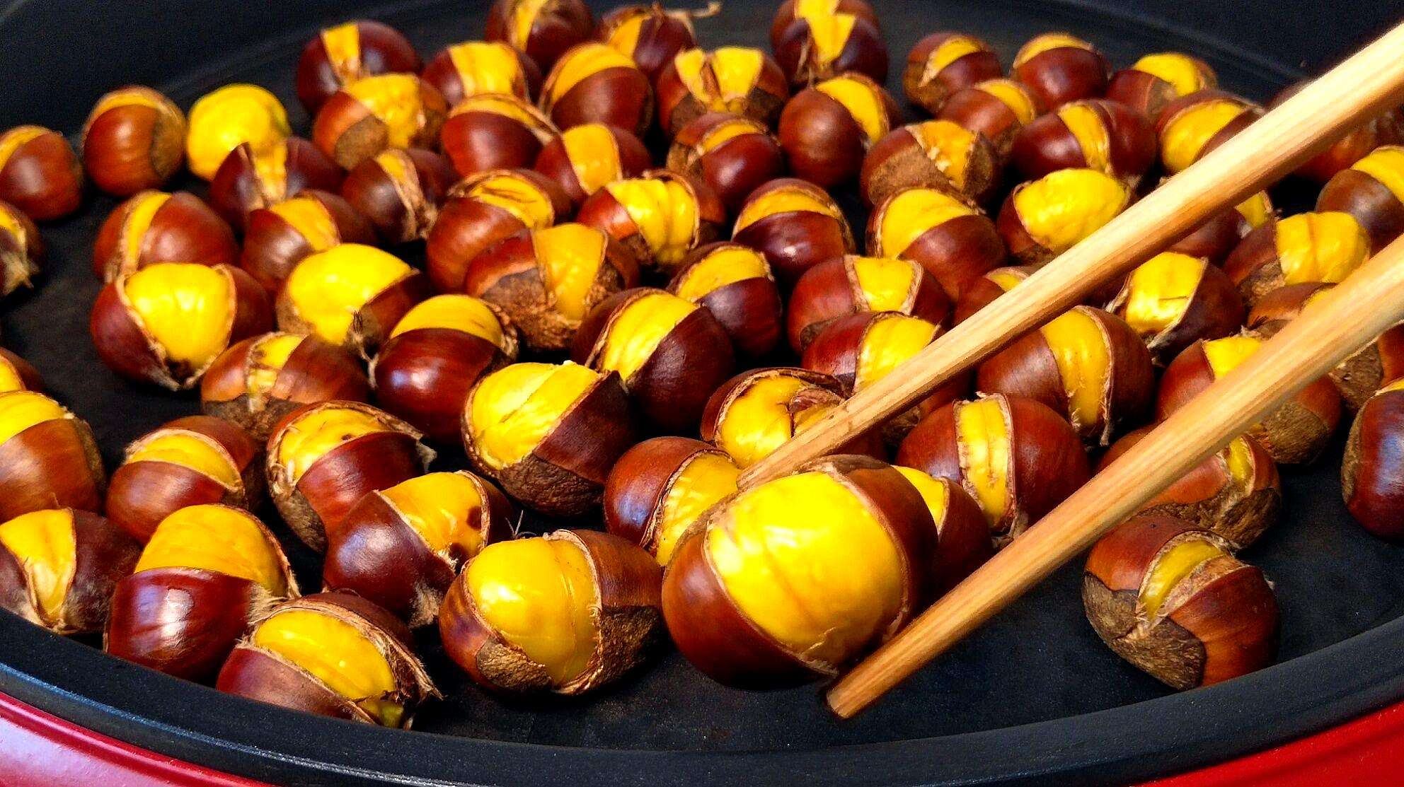 糖炒栗子街边摊