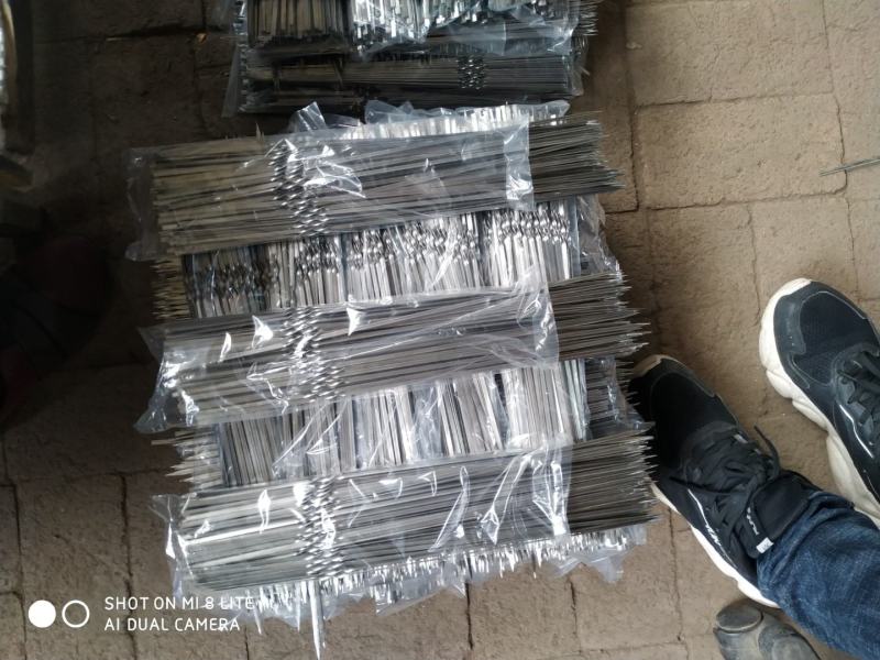 不锈钢烧烤用签，做工好，使用方法简单，结实耐用。