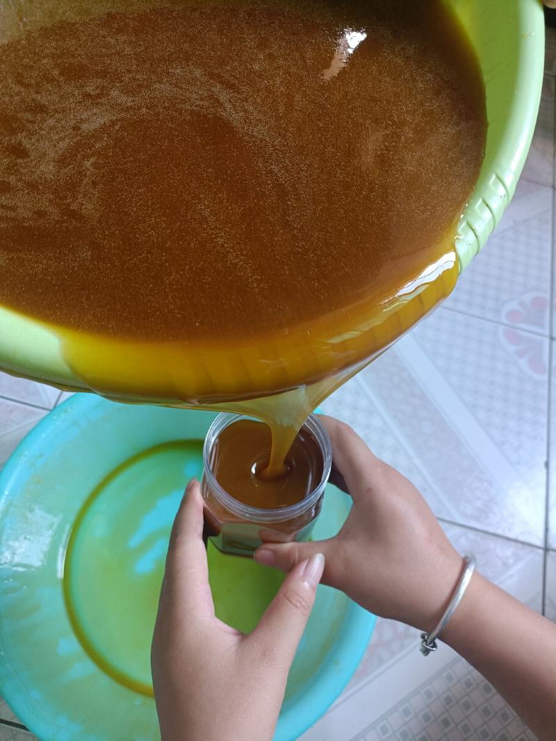 【精选】土蜂蜜，无任何添加剂，蜂巢蜜，家养山蜜蜂。
