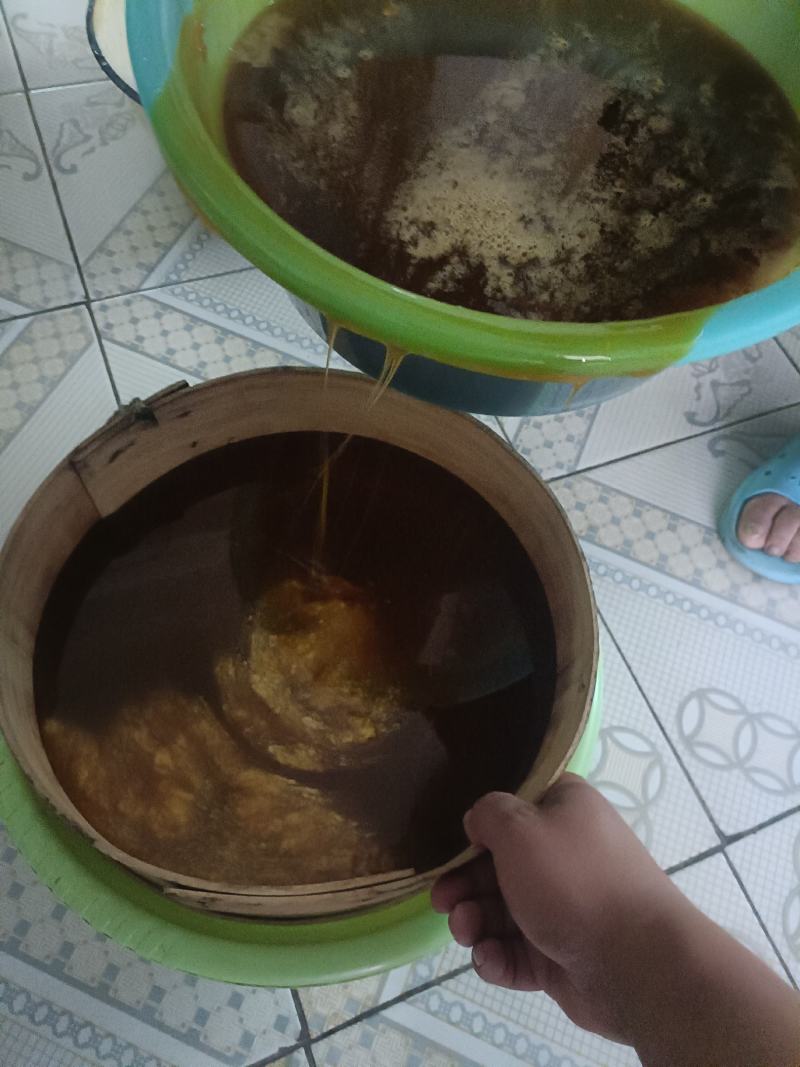【精选】土蜂蜜，无任何添加剂，蜂巢蜜，家养山蜜蜂。