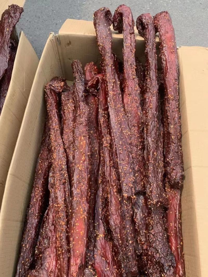 里脊，大块肉，五香麻辣两个味道，老厂家睦好货，
