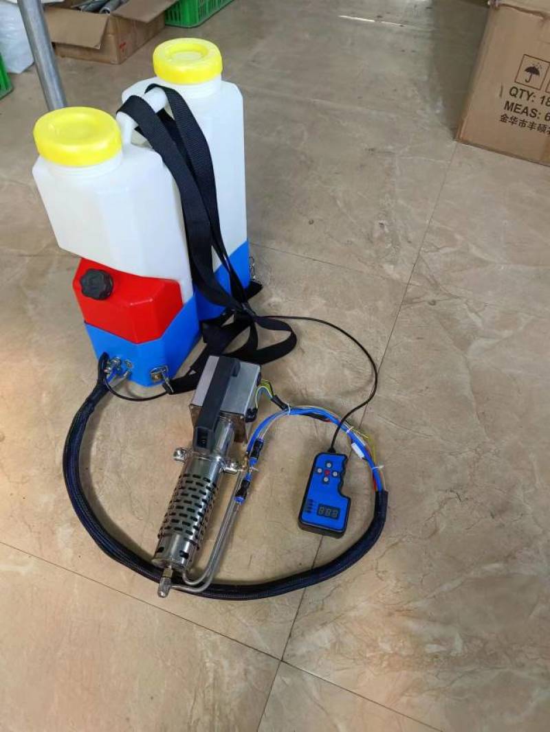 厂家供应弥雾机水雾烟雾机激波冷雾机喷雾器消毒机