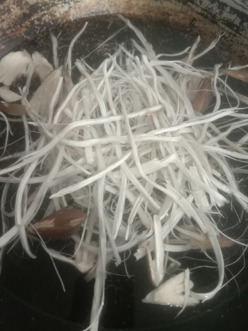 鸡枞菌，火把菌