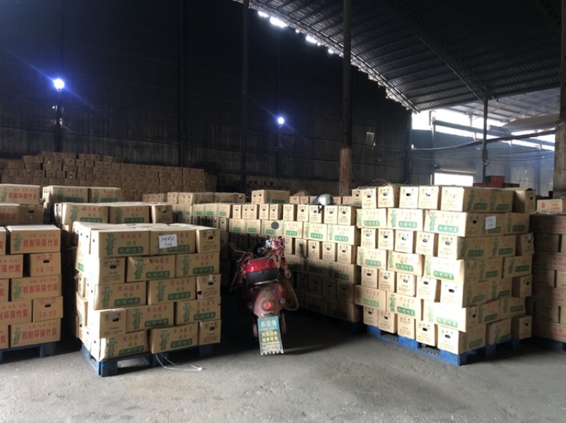 高温木炭烧烤专用炭滴油不起火整车发货价格美丽