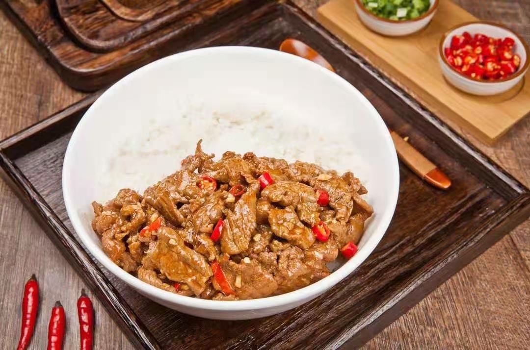 冷冻保存的毛豆米在冬季烹饪场景