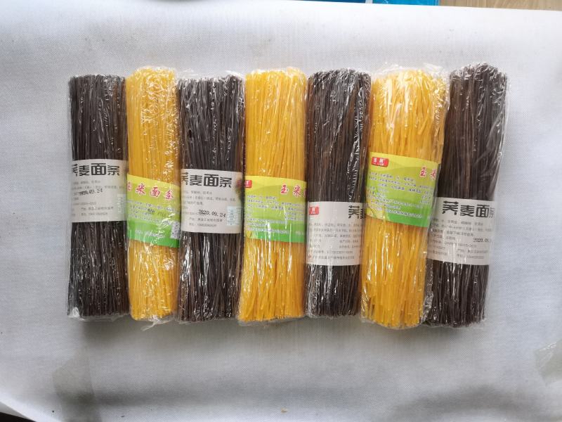 玉米面条荞麦面条