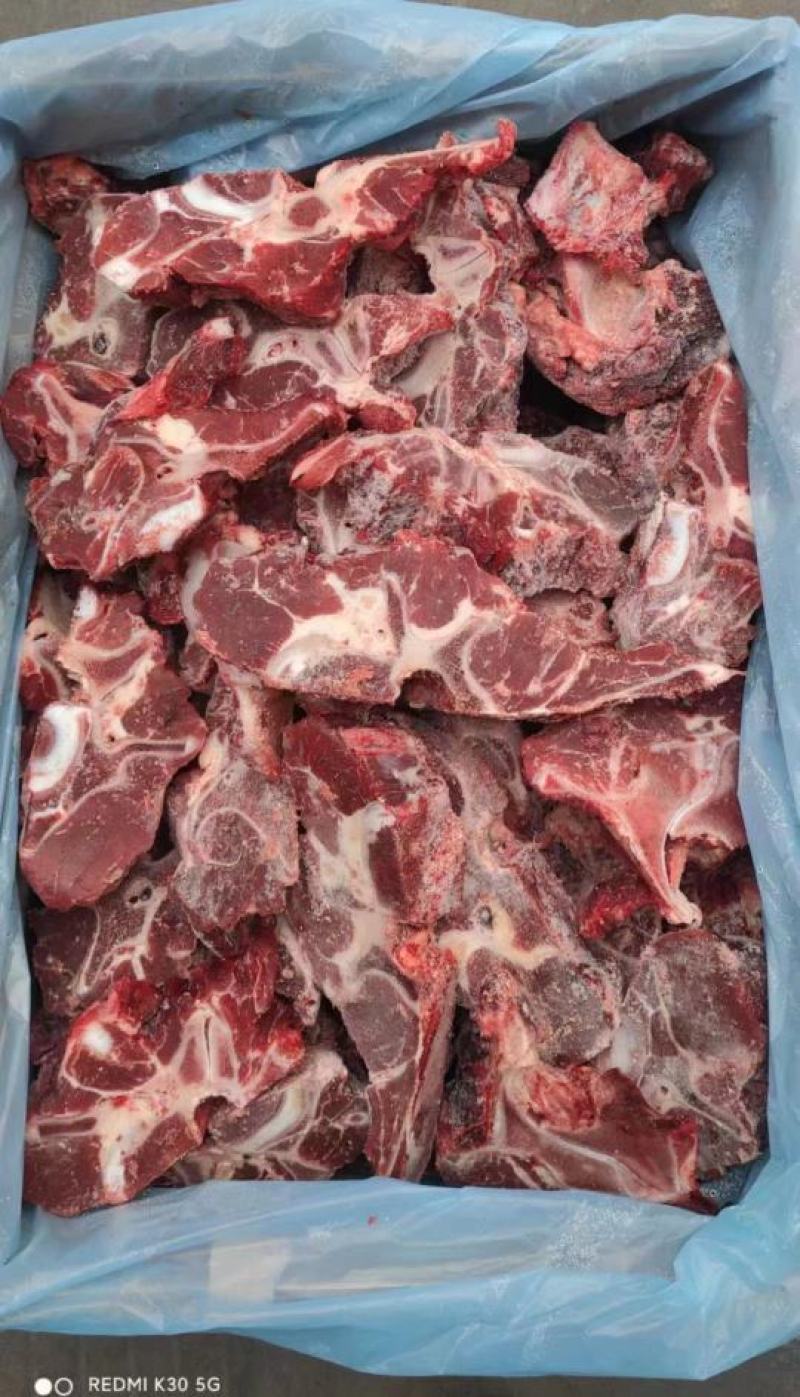 优质清真牛脖骨，一手货源，肉量足肉质鲜嫩，支持全国发货。