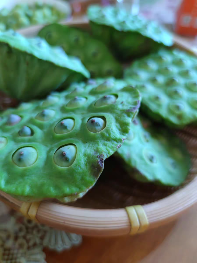 莲蓬，新鲜水果莲蓬，新鲜莲子，煮粥