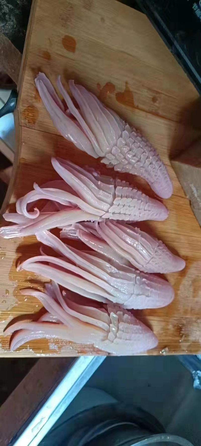 A级火箭鱿鱼，回头率超高，好吃便宜，火锅自助餐，串串