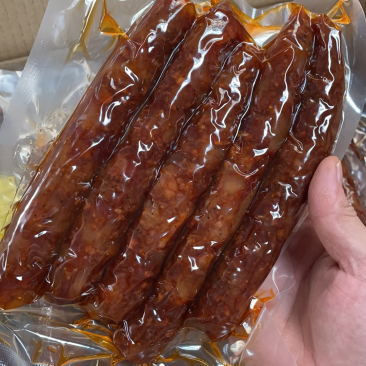 真空纯肉香肠农家纯肉手工香肠麻辣味五香味