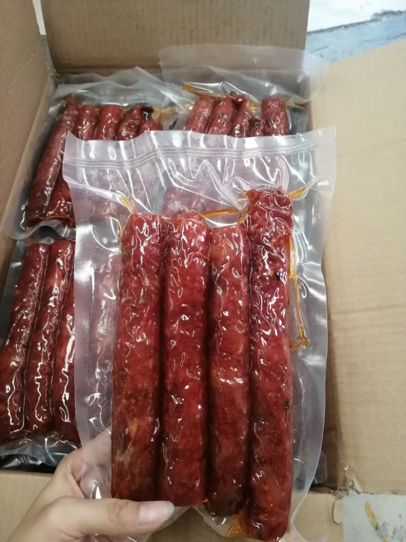 真空纯肉香肠农家纯肉手工香肠麻辣味五香味