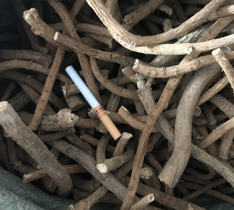 大量供应山豆根，山地干货，现货5吨，可大量供应！