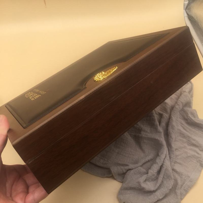 辽参淡干海参，很有质感的一款礼盒木质搭配pu皮做工精细