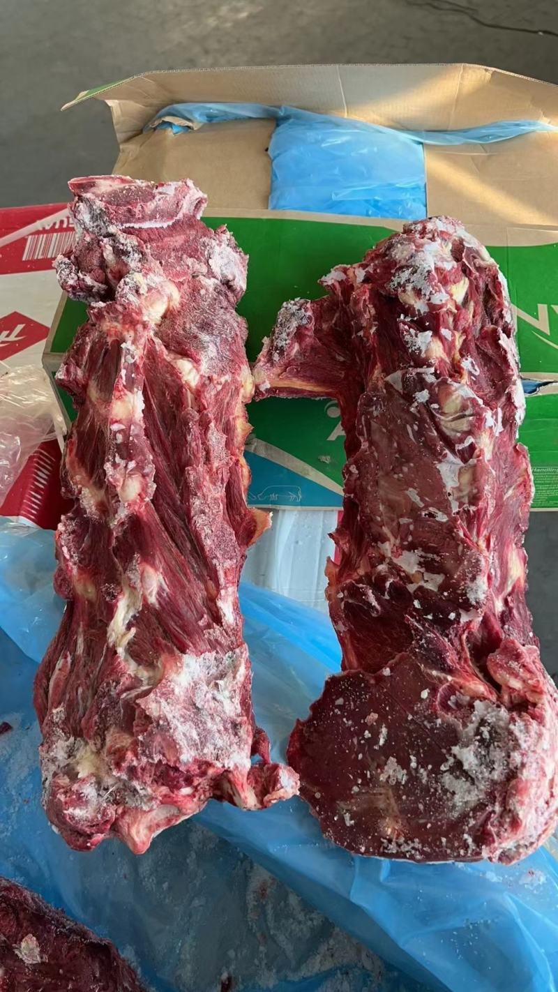 多肉牛脖骨现货供应价格合适，骨头馆好食材，冷链物流发货