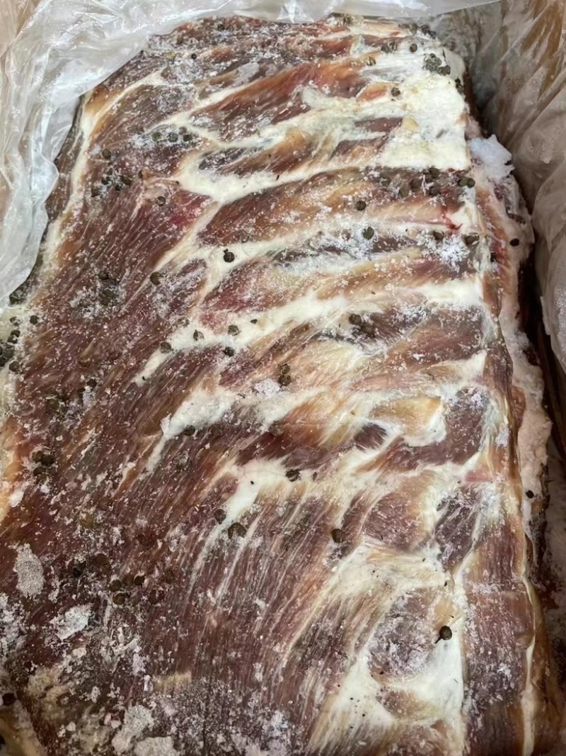风吹花椒盐排骨（腊肉香肠源头工厂一手货源量大从优）
