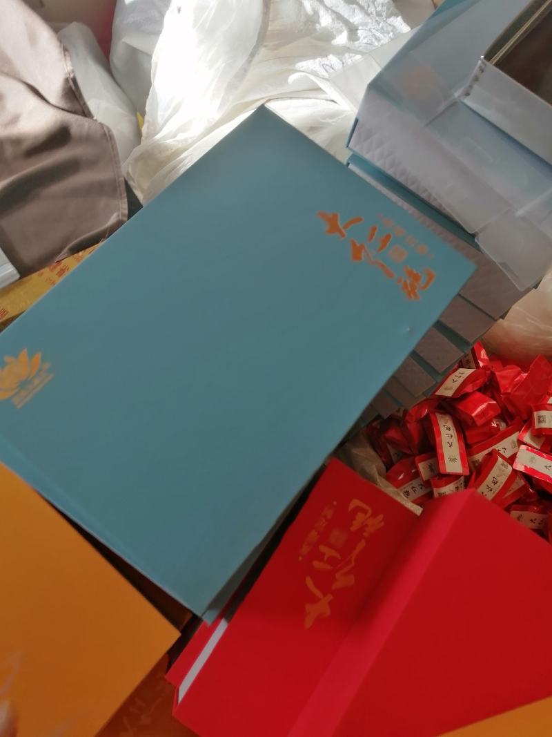 传统佳节礼茶，送礼就送九枞天岩茶茶礼