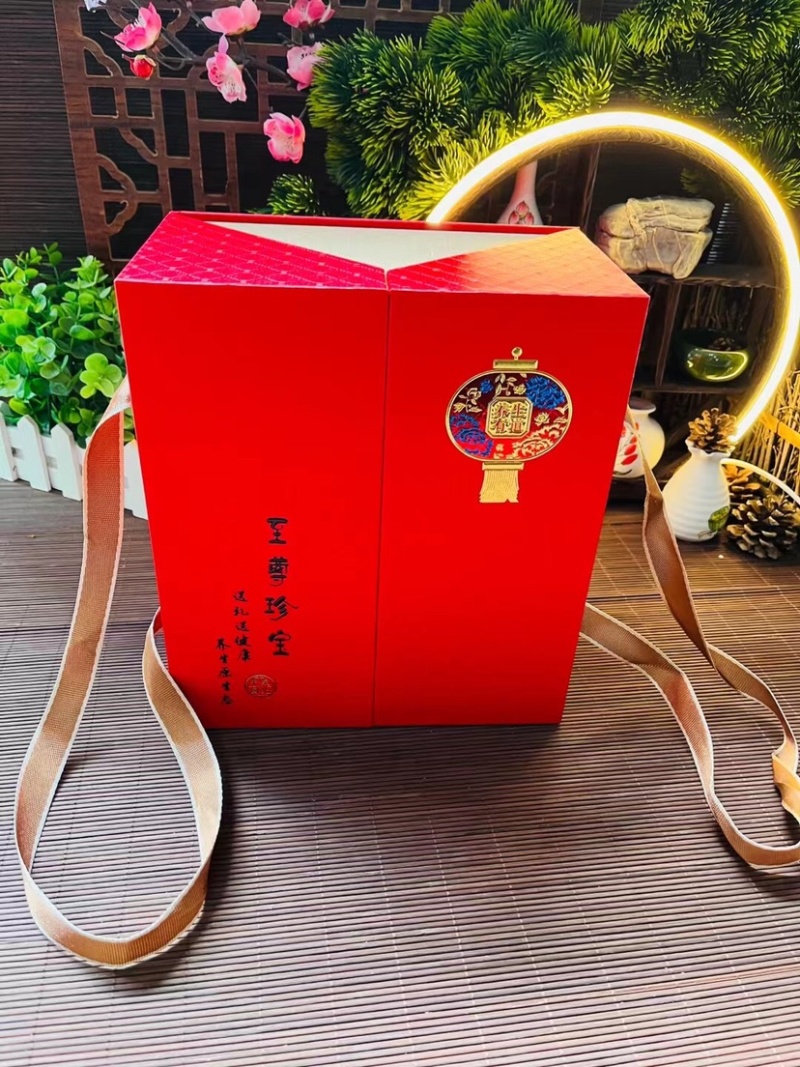 批发抽拉五宝礼盒，内含林下参，鹿茸，鹿鞭，灵芝，参花