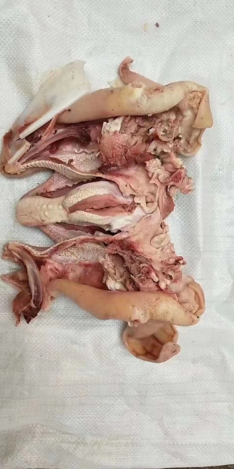 羊头肉羊脸肉整张羊脸带耳朵带羊舌内蒙草羊，羊头肉