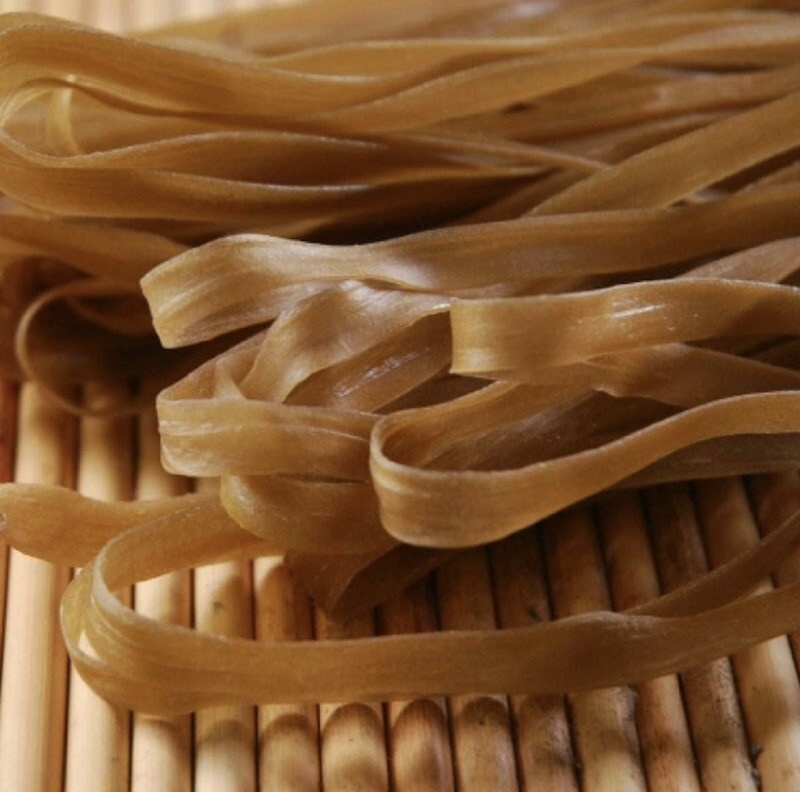 我厂常年加工生产各种规格宽粉，欢迎老板洽谈