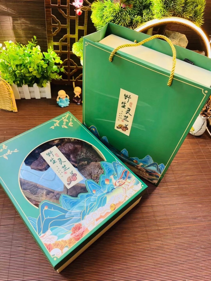 批发品质长白山金边赤灵芝，天花板灵芝孢子粉，每盒300克