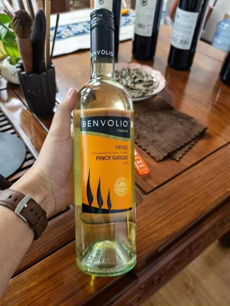 大量出售红酒