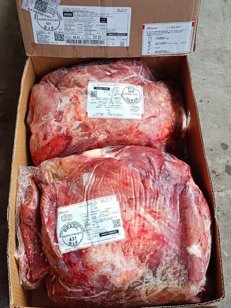 精品牛胸肉现货，肉质鲜嫩多汁，可红烧卤炖，口感好！！！