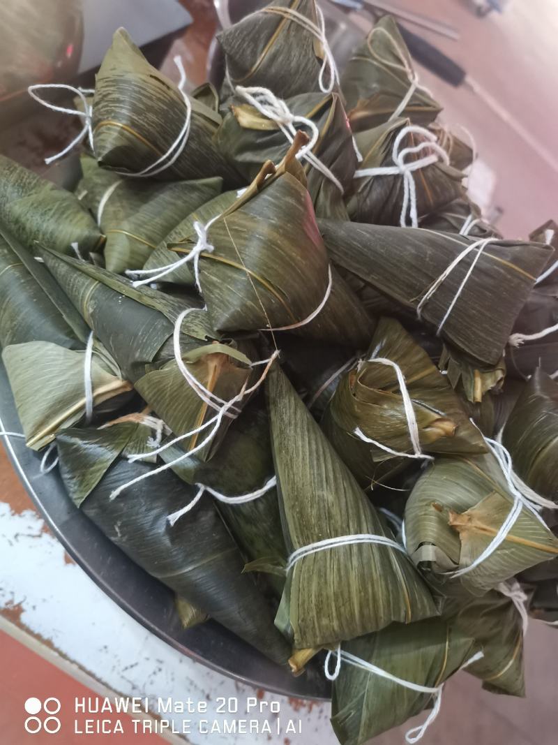 我想卖腊肉粽子，白粽子