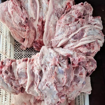 母猪去皮槽头肉，厂家直供，物美价廉，对接大型批发商