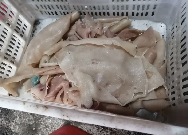 油炸大块不浇油猪皮实用酒店火锅店餐饮店等。