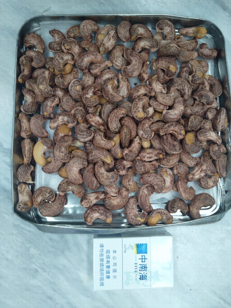 腰果仁越南带紫皮衣盐焗原味炭烧烘烤A180大颗粒320新